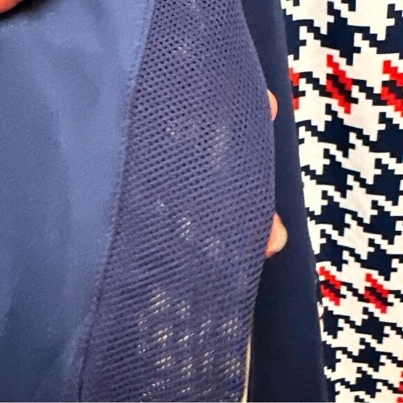 Red and Blue Raglan 3/4 Zip Blouse with Graphic Design - Picture 13 of 14